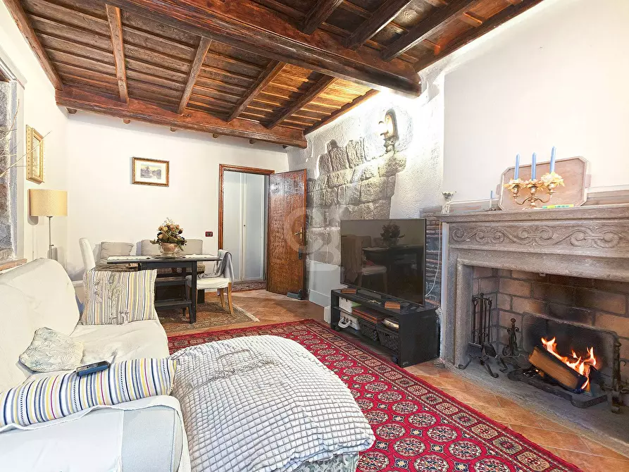 Immagine 3 di Appartamento in vendita  in via Santa Maria Nuova a Viterbo