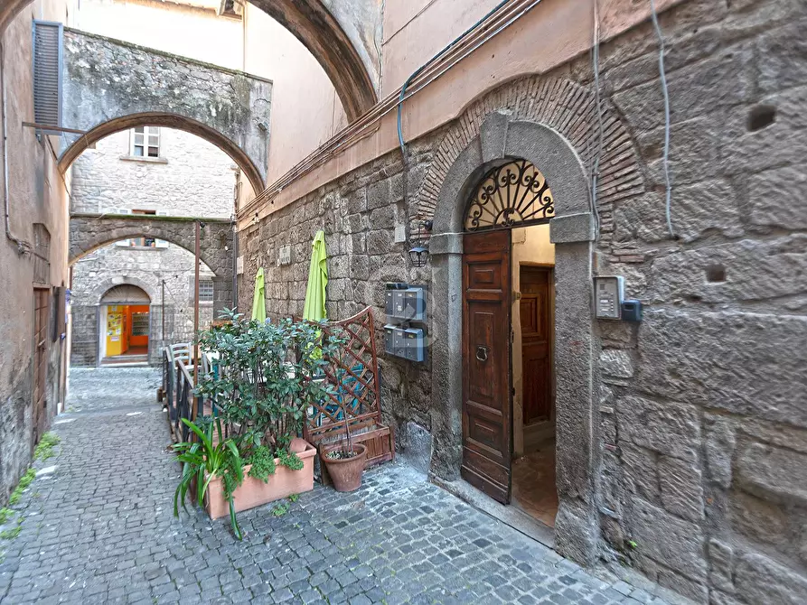 Immagine 4 di Appartamento in vendita  in via Santa Maria Nuova a Viterbo