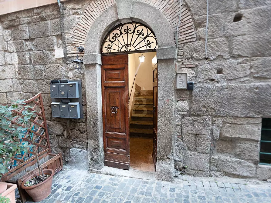 Immagine 18 di Appartamento in vendita  in via Santa Maria Nuova a Viterbo