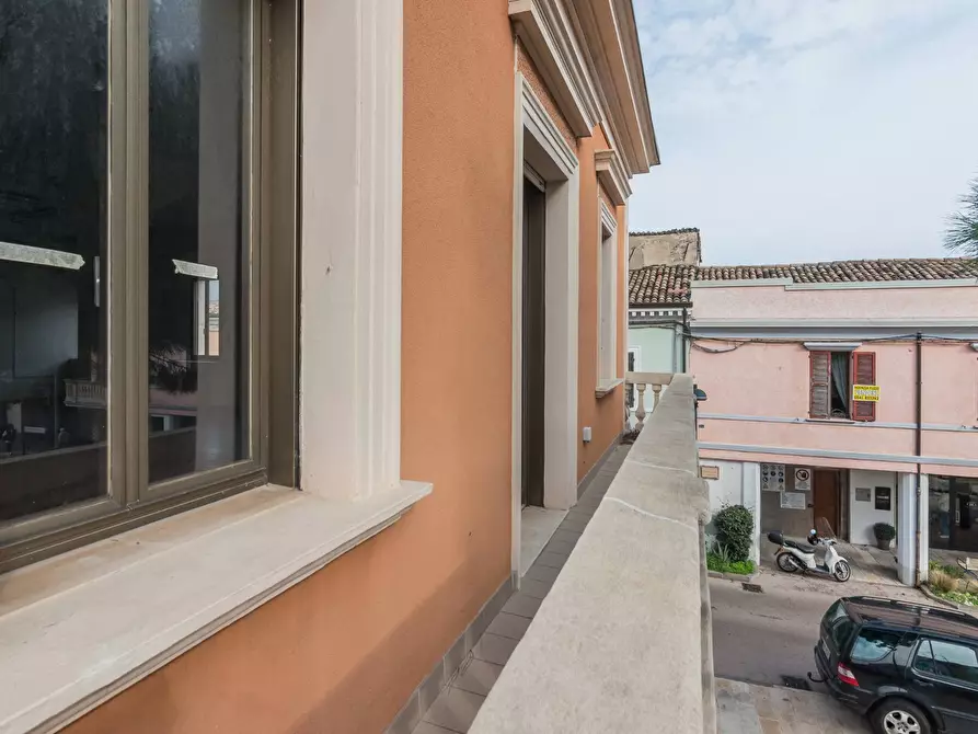 Immagine 21 di Locale commerciale in vendita  in Via Cattaneo a Cattolica