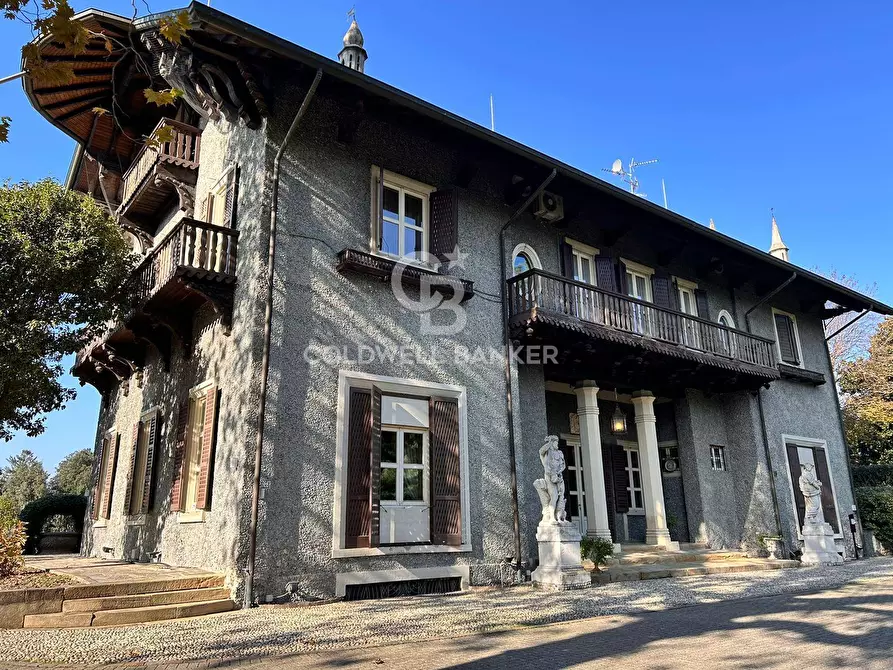 Immagine 7 di Villa in vendita  in Via Puccini Giacomo a Besana In Brianza