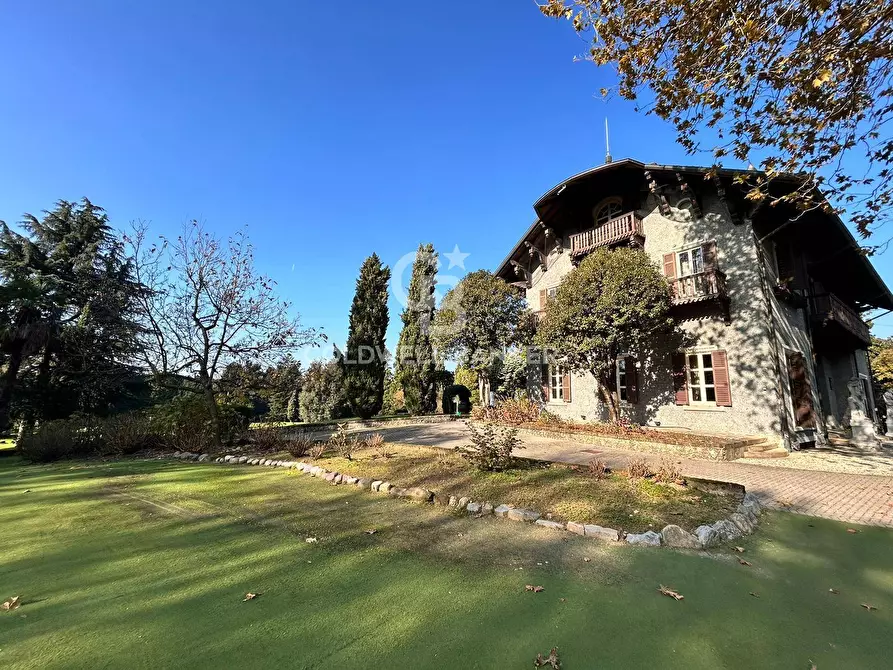 Immagine 8 di Villa in vendita  in Via Puccini Giacomo a Besana In Brianza