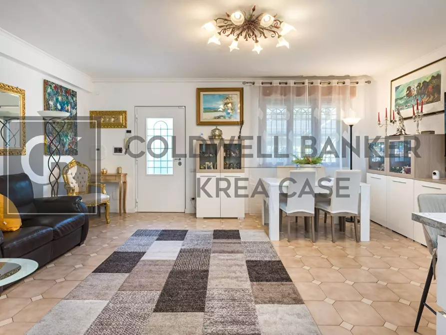 Immagine 3 di Villetta a schiera in vendita  in Via Bruxelles a Ciampino