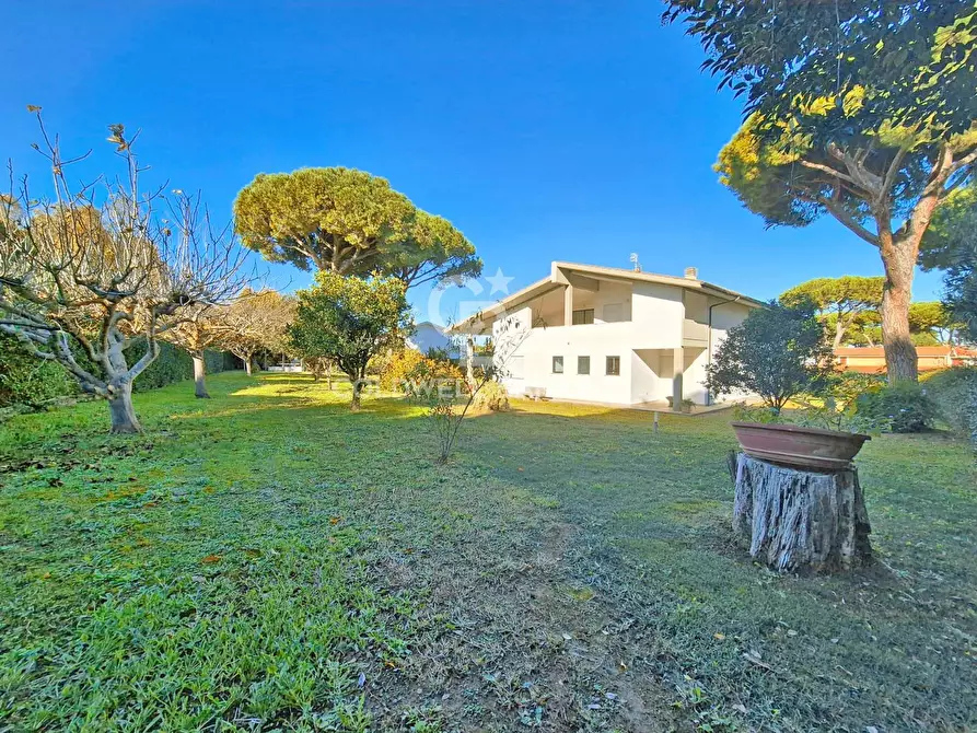 Immagine 7 di Villa in vendita  in Via dei Curina a Tarquinia