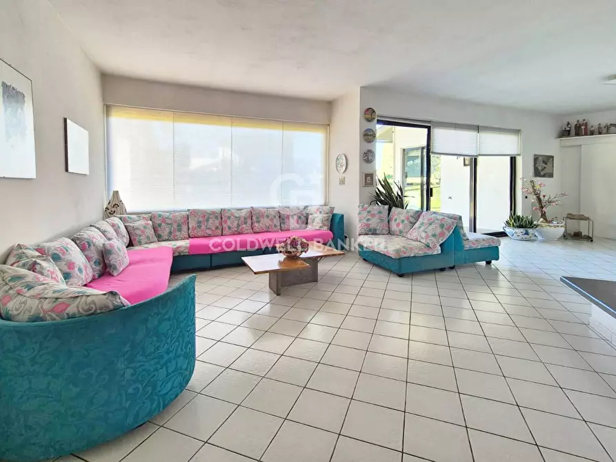 Immagine 19 di Villa in vendita  in Via dei Curina a Tarquinia