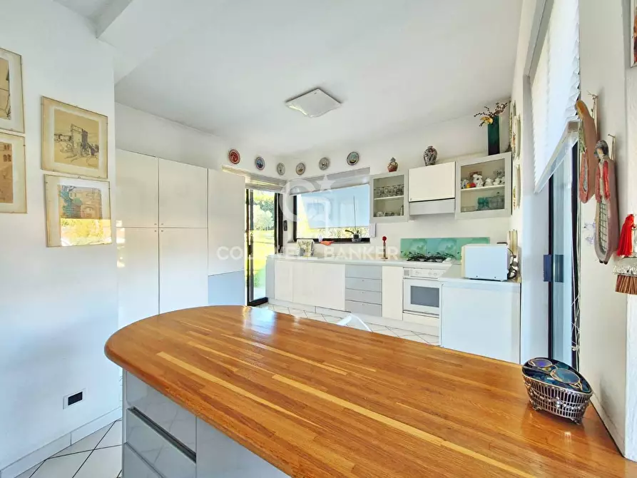 Immagine 29 di Villa in vendita  in Via dei Curina a Tarquinia