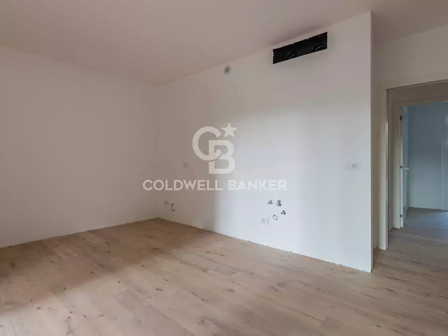 Immagine 22 di Appartamento in vendita  in Viale Orazio a Riccione