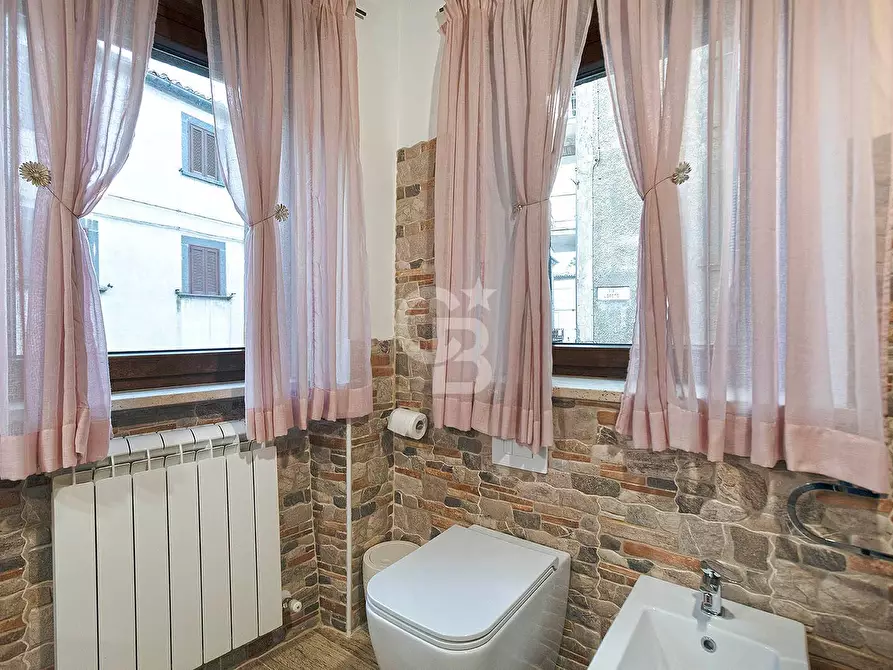 Immagine 16 di Appartamento in vendita  in Via Loreto a Bagnoregio
