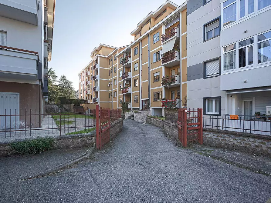 Immagine 28 di Appartamento in vendita  in Via Carlo Pisacane a Viterbo