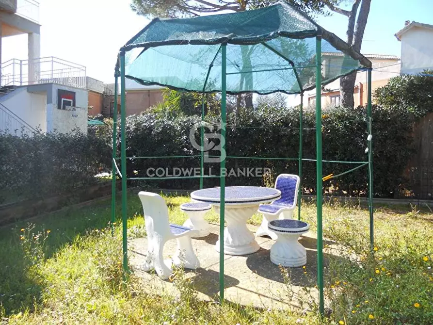 Immagine 3 di Villa in vendita  in Via Poseidone a Tarquinia