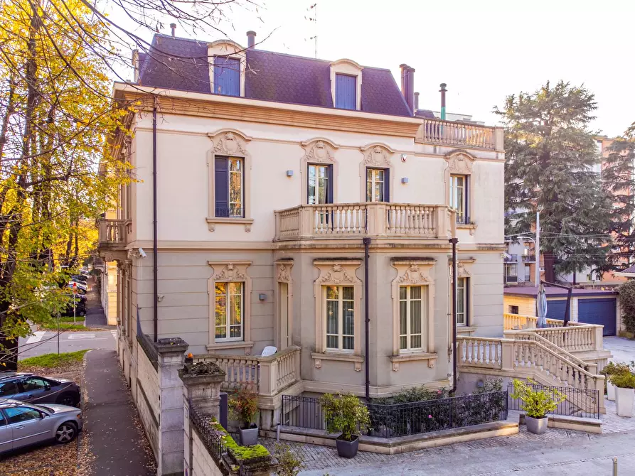 Immagine 6 di Villa in vendita  in Corso Leonardo Da Vinci a Gallarate