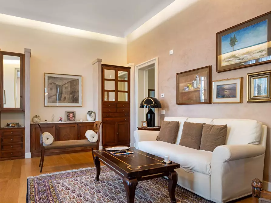 Immagine 19 di Villa in vendita  in Corso Leonardo Da Vinci a Gallarate