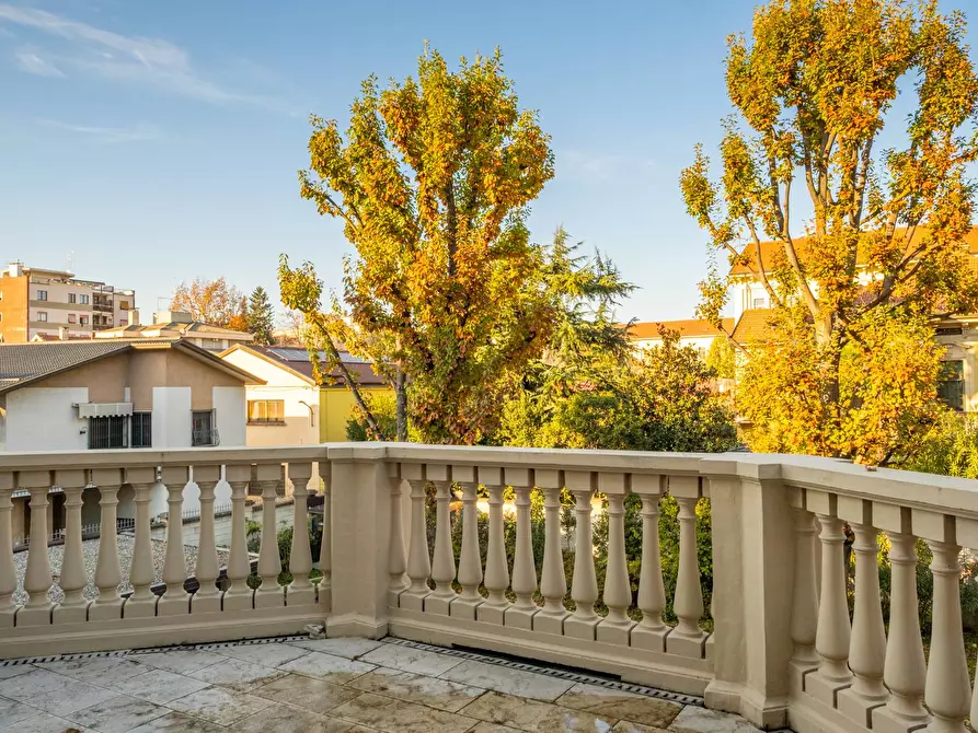 Immagine 27 di Villa in vendita  in Corso Leonardo Da Vinci a Gallarate