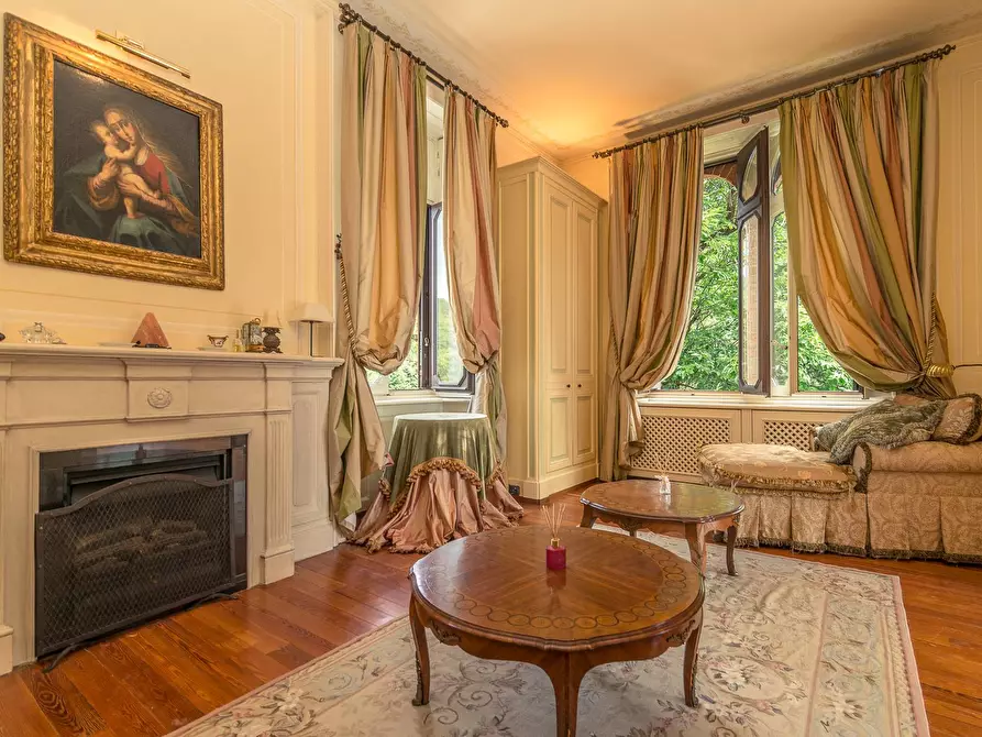 Immagine 24 di Villa in vendita  in via Adda a Varese