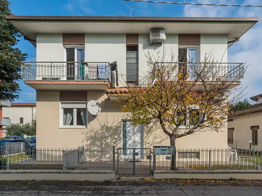 Immagine 30 di Appartamento in vendita  in Via Tevere a San Giovanni In Marignano