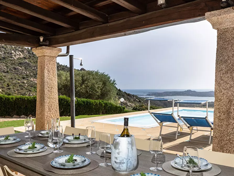 Immagine 9 di Villa in vendita  in VIA Casagliana a Olbia