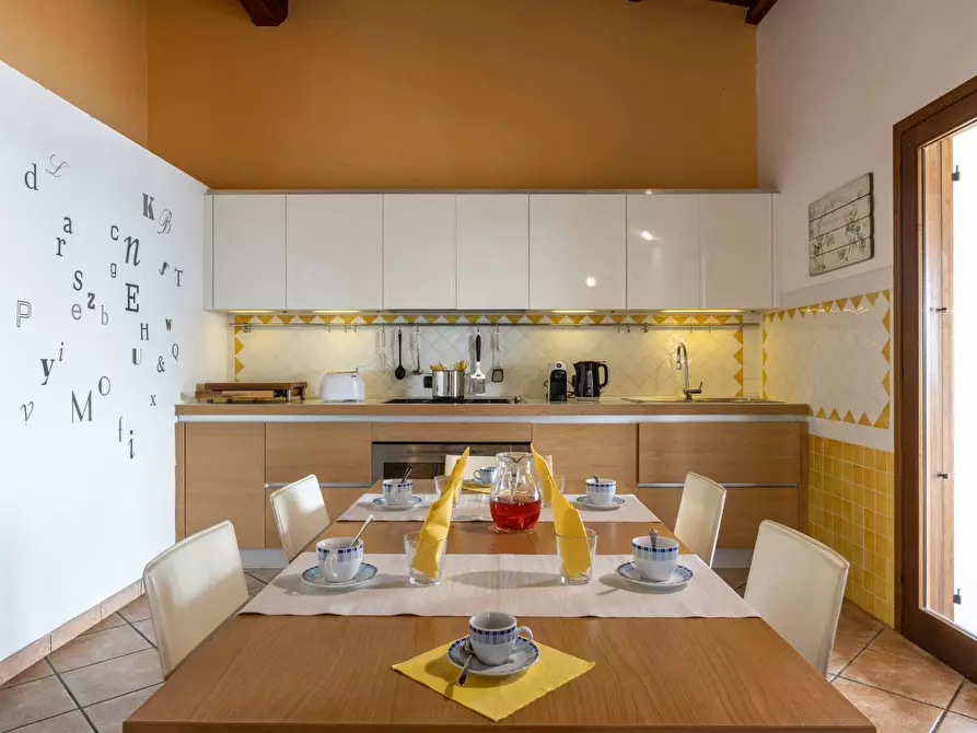 Immagine 12 di Villa in vendita  in VIA Casagliana a Olbia