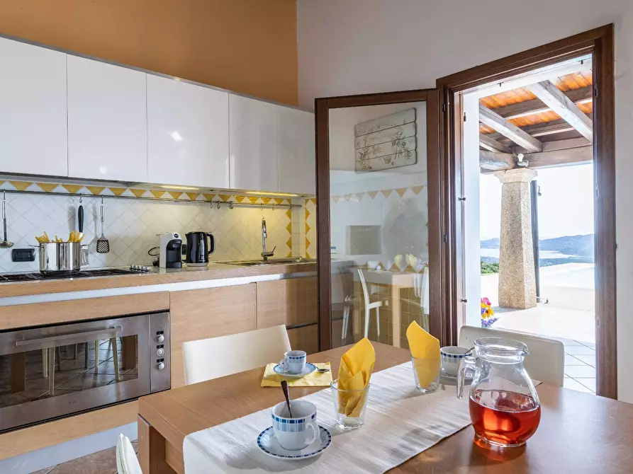 Immagine 13 di Villa in vendita  in VIA Casagliana a Olbia