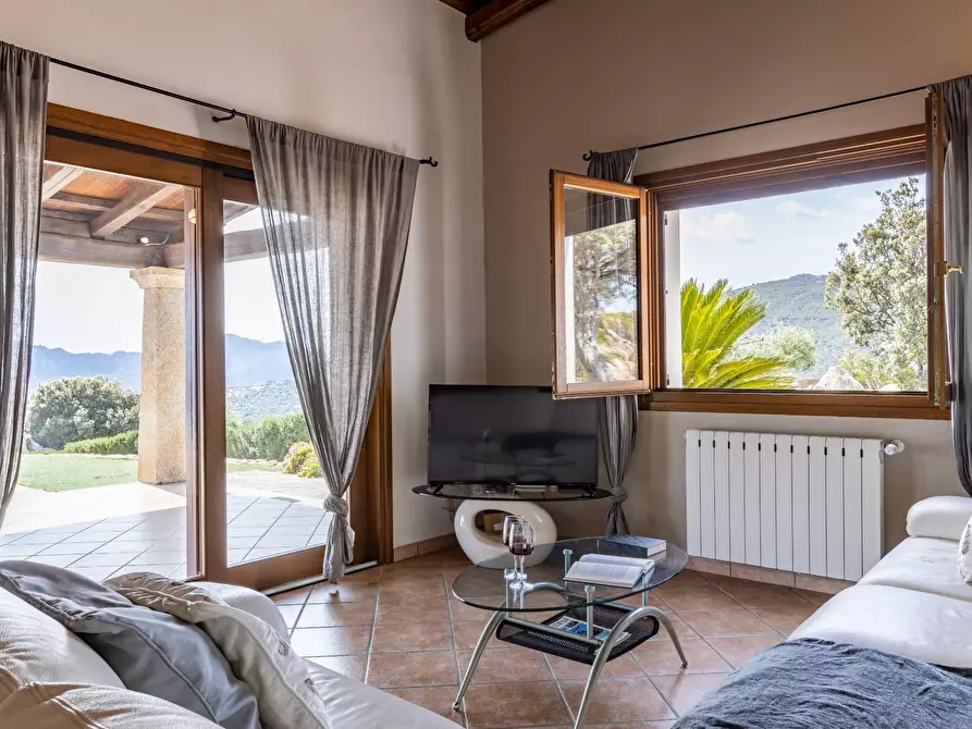 Immagine 16 di Villa in vendita  in VIA Casagliana a Olbia