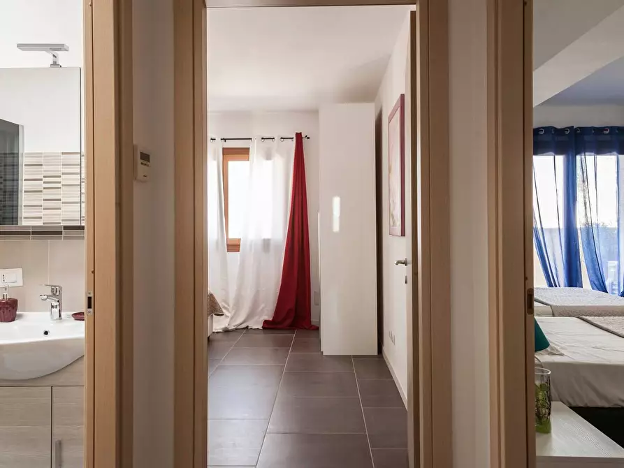 Immagine 10 di Attico in vendita  in Corso Umberto a Olbia