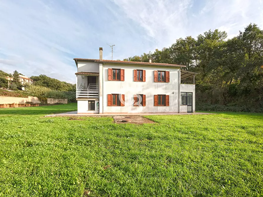 Immagine 12 di Villa in vendita  in Strada Tobiola a Viterbo