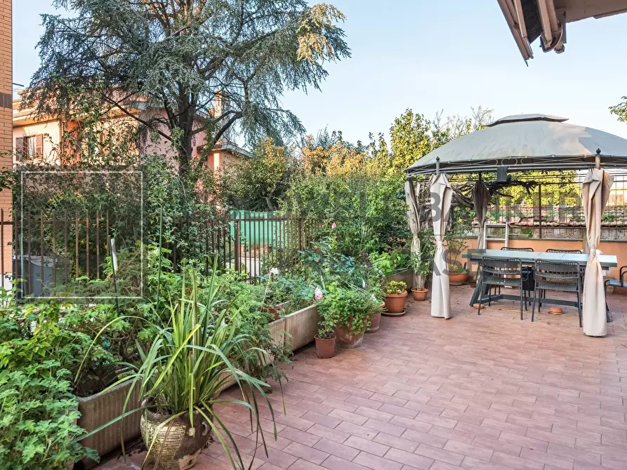 Immagine 7 di Appartamento in vendita  in Via Libero Tubino a Ciampino