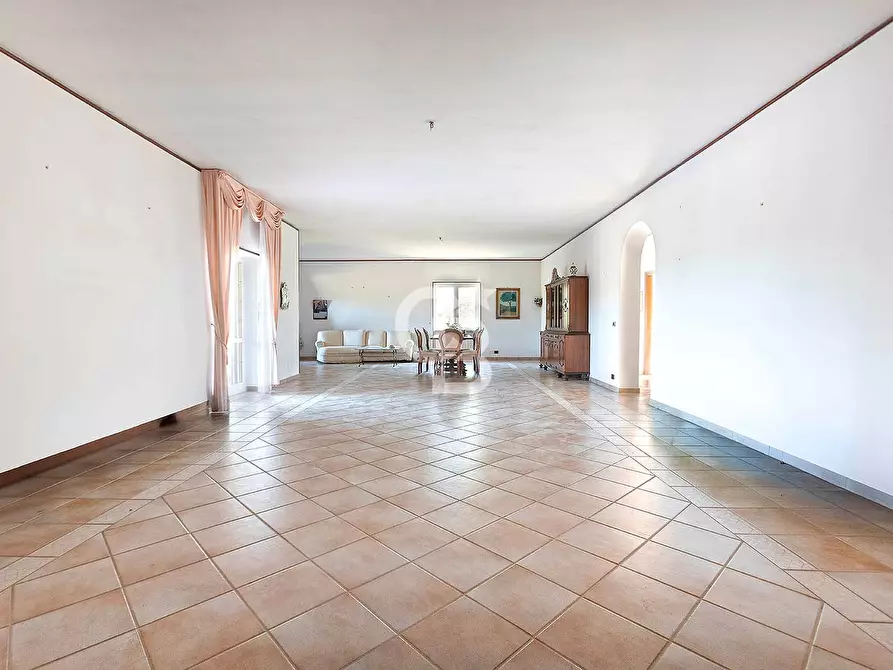 Immagine 4 di Villa in vendita  in Strada Provinciale Norchia a Vetralla