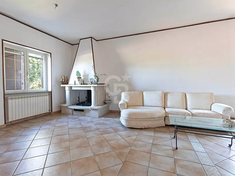 Immagine 6 di Villa in vendita  in Strada Provinciale Norchia a Vetralla