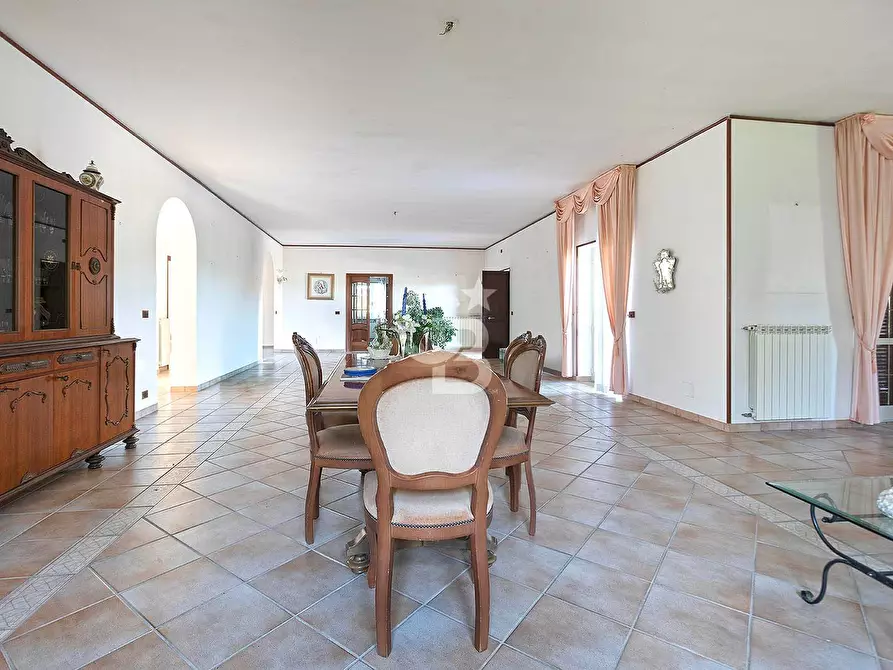 Immagine 7 di Villa in vendita  in Strada Provinciale Norchia a Vetralla