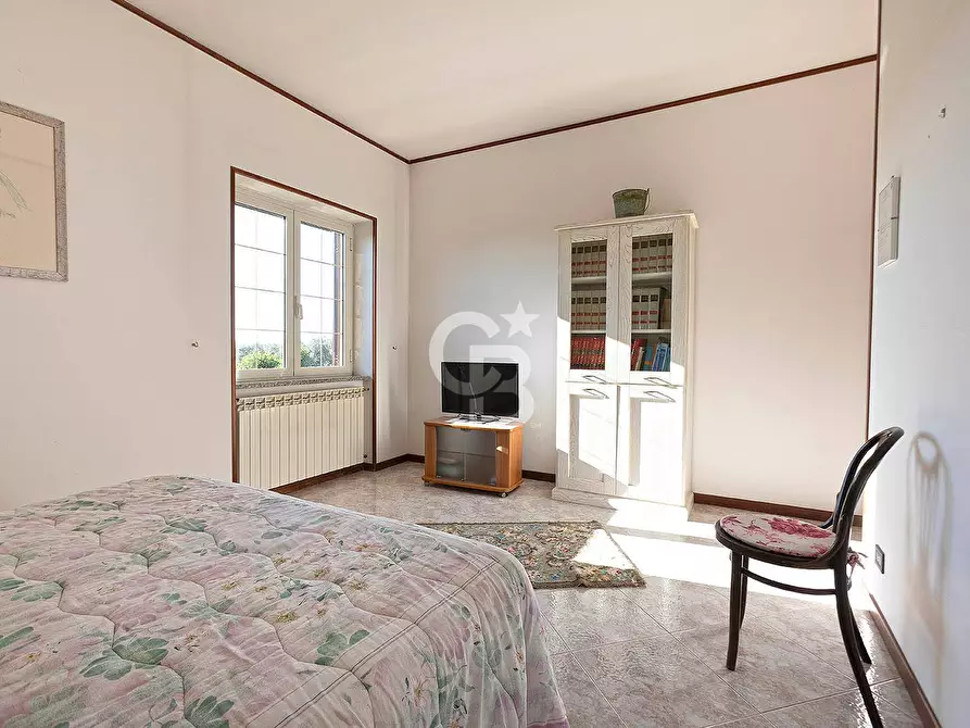 Immagine 12 di Villa in vendita  in Strada Provinciale Norchia a Vetralla