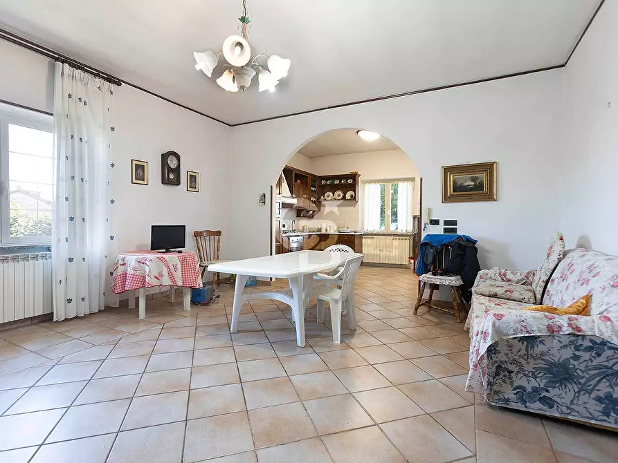 Immagine 22 di Villa in vendita  in Strada Provinciale Norchia a Vetralla