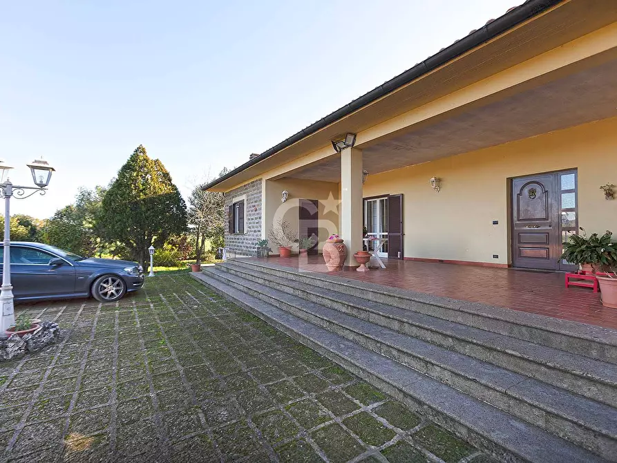 Immagine 30 di Villa in vendita  in Strada Provinciale Norchia a Vetralla