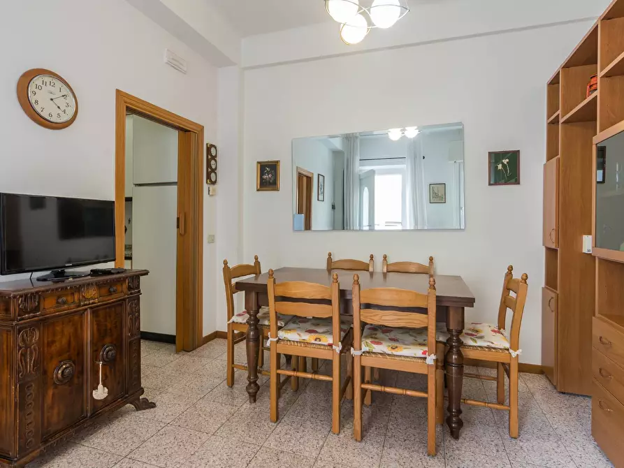 Immagine 2 di Appartamento in vendita  in Via Bovio a Cattolica