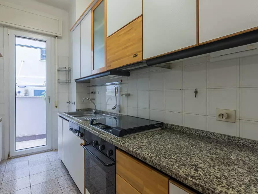 Immagine 12 di Appartamento in vendita  in Via Bovio a Cattolica