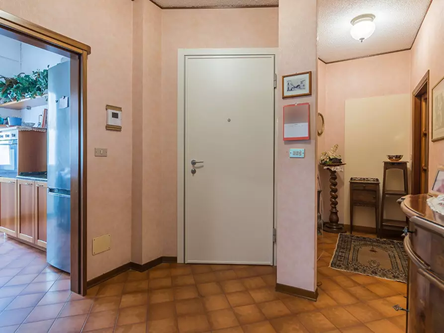 Immagine 9 di Appartamento in vendita  in Via Bovio a Cattolica