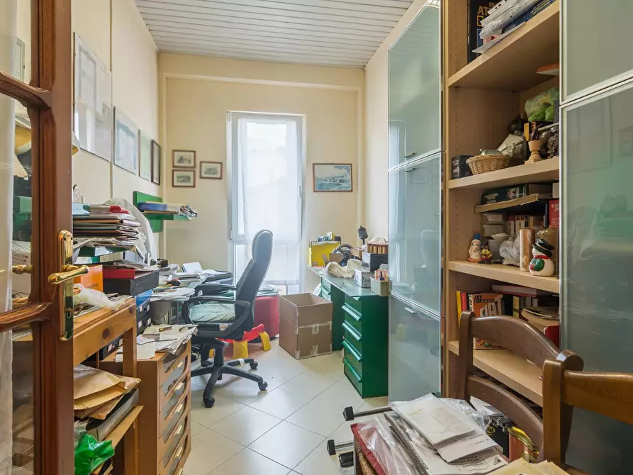 Immagine 17 di Appartamento in vendita  in Via Bovio a Cattolica