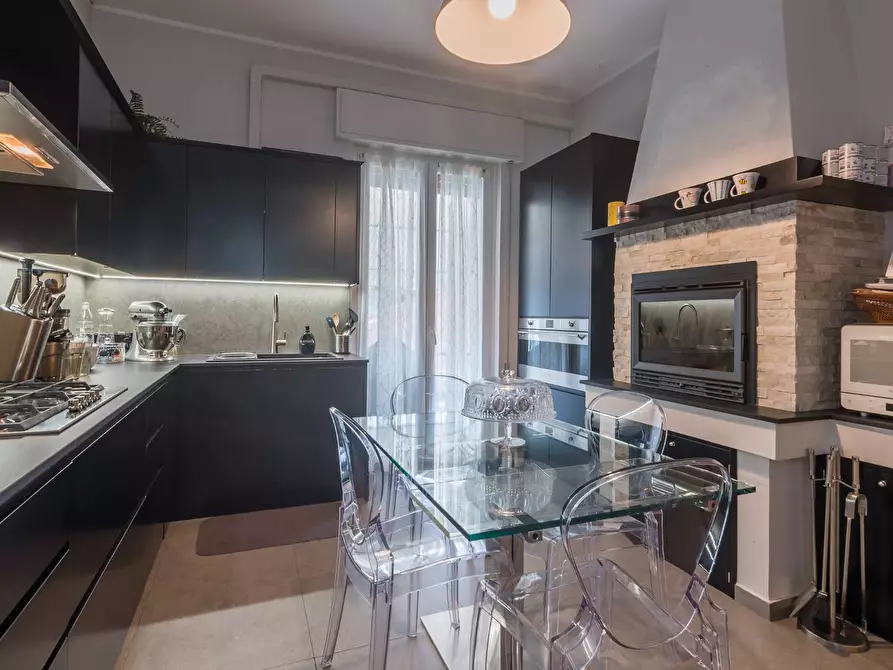 Immagine 5 di Appartamento in vendita  in Via Bovio a Cattolica