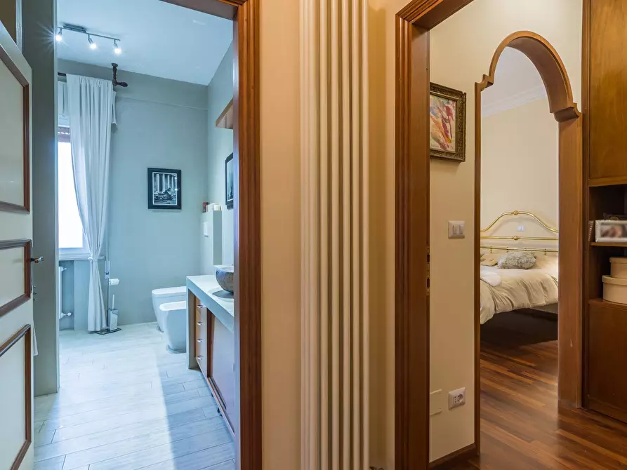 Immagine 11 di Appartamento in vendita  in Via Bovio a Cattolica