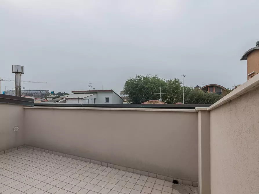 Immagine 6 di Attico in vendita  in Via Bovio a Cattolica