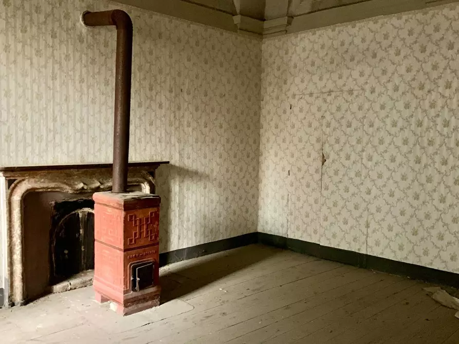 Immagine 20 di Palazzo in vendita  in Via Giolitti a Mondovì