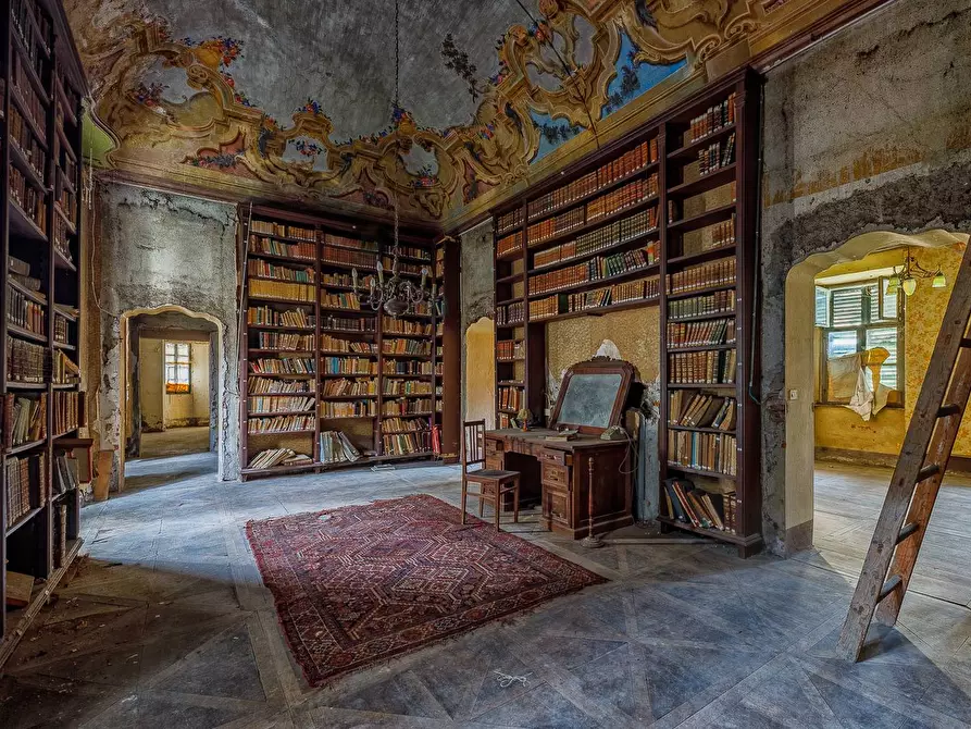 Immagine 8 di Palazzo in vendita  in Via Giolitti a Mondovì