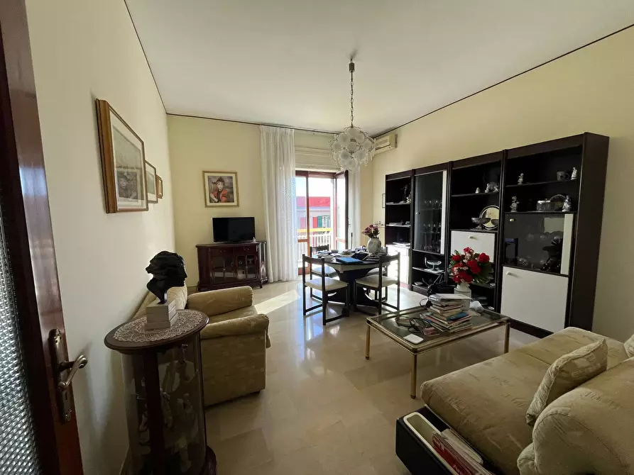 Immagine 13 di Appartamento in vendita  in corso garibaldi a Portici