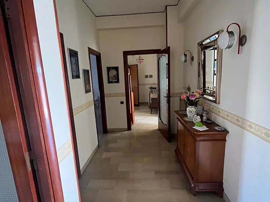 Immagine 10 di Appartamento in vendita  in corso garibaldi a Portici