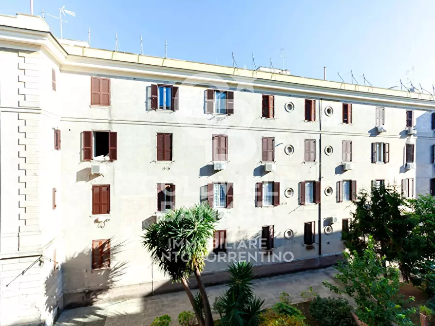 Immagine 8 di Appartamento in vendita  in Via Aldo Manuzio a Roma