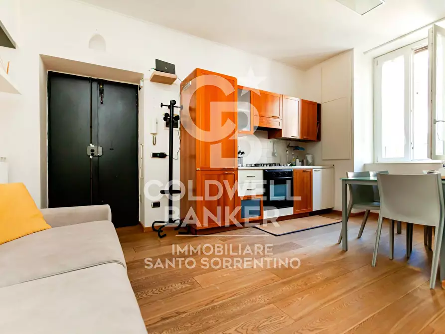 Immagine 2 di Appartamento in vendita  in Via Aldo Manuzio a Roma