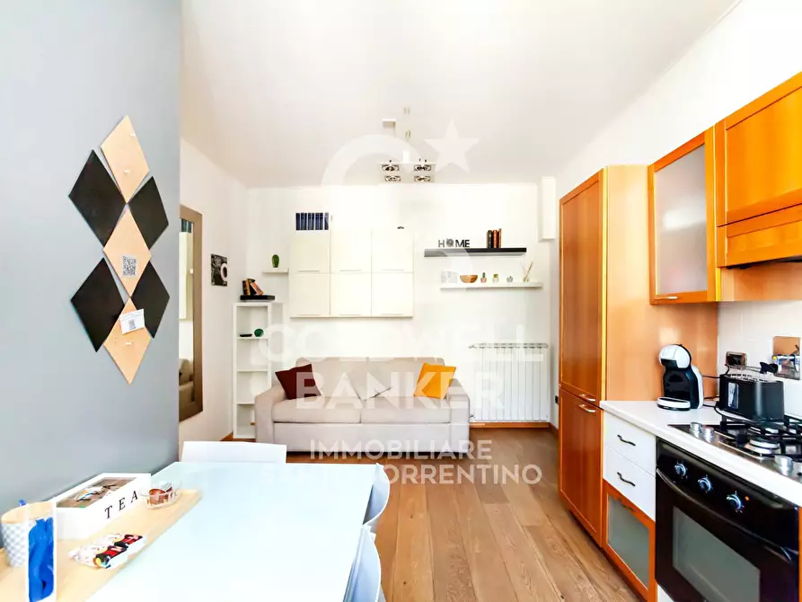 Immagine 3 di Appartamento in vendita  in Via Aldo Manuzio a Roma