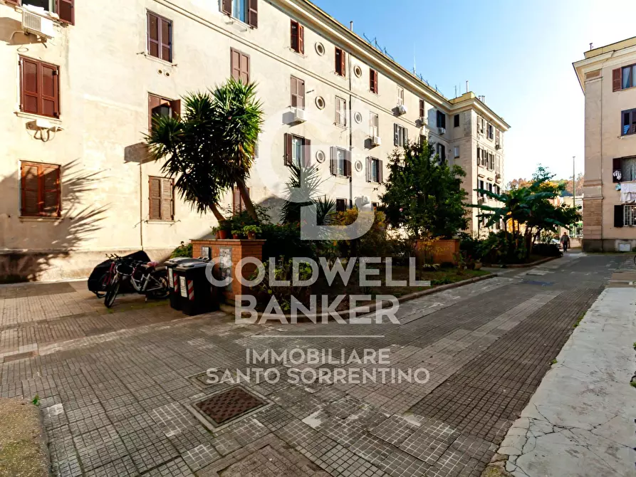 Immagine 25 di Appartamento in vendita  in Via Aldo Manuzio a Roma