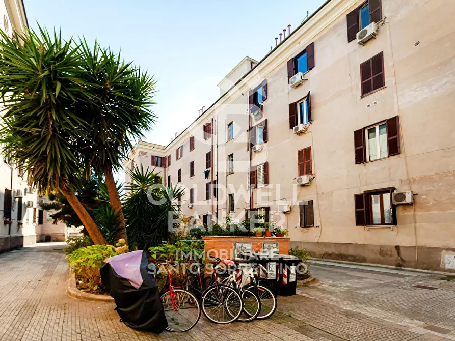 Immagine 27 di Appartamento in vendita  in Via Aldo Manuzio a Roma