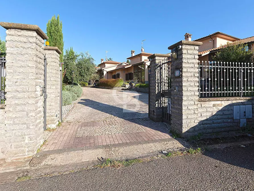 Immagine 2 di Villetta a schiera in vendita  in Via Domenico Cimarosa a Viterbo