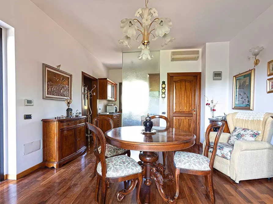 Immagine 4 di Villetta a schiera in vendita  in Via Domenico Cimarosa a Viterbo